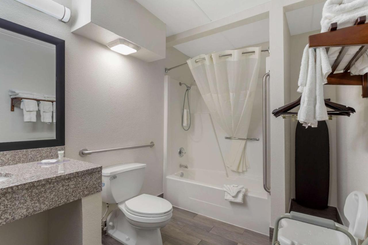 Clarion Pointe Kimball By Choice Hotels Exterior photo