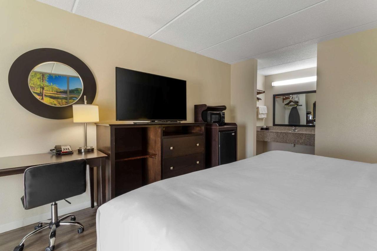 Clarion Pointe Kimball By Choice Hotels Exterior photo